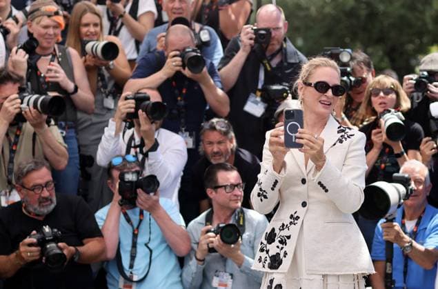Photocall du film Oh, Canada lors du 77eme Festival International du Film de Cannes Uma Thurman Photocall du film Oh, Canada lors du 77eme Festival International du Film de Cannes le 18 mai 2024 Jacovides Moreau Bestimage Photocall for the film Oh,Canada at the 77th Cannes International Film Festival on 18 May 2024 Cannes France  Copyright: xJACOVIDES-MOREAUx xBESTIMAGExJACOVIDES-MOREAUx xBESTIMAGEx
