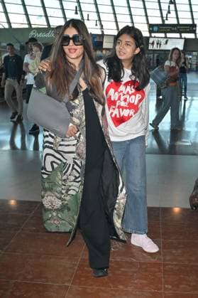 Cannes 2024 Celebs At Nice Airport Aishwarya Rai and daughter Aaradhya at Nice airport ahead of the 77th Cannes Film Festival in Nice, France on May 18, 2024. Photo by Julien Reynaud APS-Medias ABACAPRESS.COM Nice France  Copyright: xReynaudxJulien APS-Medias ABACAx