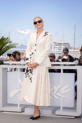 Cannes - Oh Canada Photocall Uma Thurman attends the Oh, Canada Photocall at the 77th annual Cannes Film Festival at Palais des Festivals on May 18, 2024 in Cannes, France. Photo by ShootPix ABACAPRESS.COM Cannes France  Copyright: xShootpix ABACAx