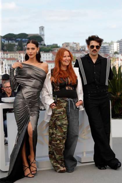 La Belle de Gaza (The Belle from Gaza) photocall at Cannes CANNES, FRANCE - MAY 18: Talleen Abu Hanna, Director Yolande Zauberman and Lucky Love at the La Belle de Gaza (The Belle from Gaza) photocall at the 77th annual Cannes Film Festival at Palais des Festivals on May 18, 2024 in Cannes, France. CAP GOL GOL Cannes Provence-Alpes-CÃ te d Azur France Copyright: xRickxGold CapitalxPicturesx