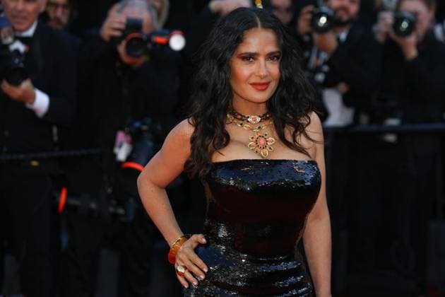 May 18, 2024, Cannes, Cote D azur, France: SALMA HAYEK walks the red carpet ahead of the Emilia Perez Premiere screening at the 77th Annual Cannes Film Festival at Palais des Festivals in Cannes, France Cannes France - ZUMAc179 20240518_zep_c179_164 Copyright: xMickaelxChavetx
