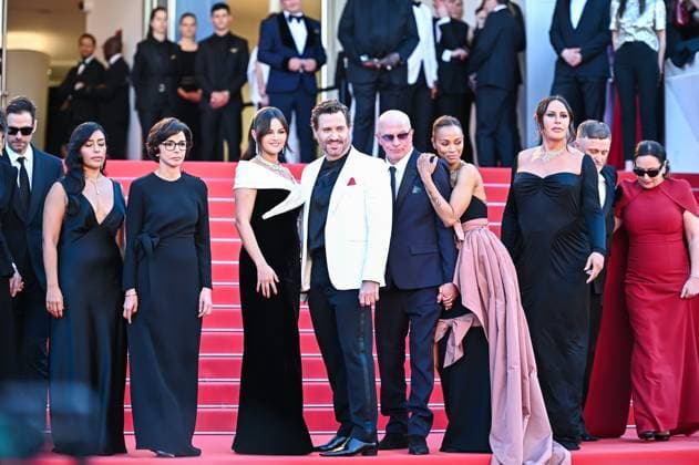 May 18, 2024, Cannes, Cannes, France: CLo°MENT DUCOL, ADRIANA PAZ, RACHIDA DATI, SELENA GOMEZ, o°DGAR RAMoÂREZ, JACQUES AUDIARD, ZOE SALDANA, KARLA SOFoÂA GASCoN, DAMIEN JALET and VIRGINIE MONTEL attend the Emilia Perez Red Carpet at the 77th annual Cannes Film Festival at Palais des Festivals on May 18, 2024 in Cannes, France. Cannes France - ZUMAk160 20240518_zip_k160_051 Copyright: xStefanosxKyriazisx