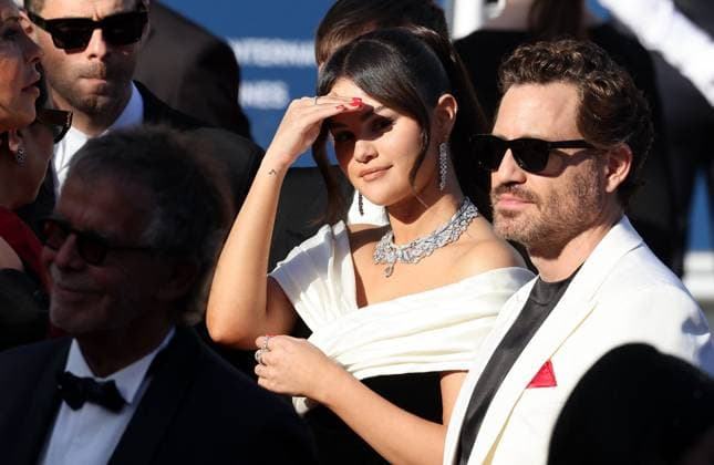 J MontÃ e des marches du film Â Emilia Perez Â lors du 77eme Festival International du Film de Cannes Selena Gomez, Edgar Ramirez MontÃ e des marches du film Â Emilia Perez Â lors du 77eme Festival International du Film de Cannes, au Palais des Festivals Ã Cannes On may 18th 2024 Jacovides Moreau Bestimage Red carpet of the movie Â Emilia Perez Â during the 77th Cannes International Film Festival at the Palais des Festivals in Cannes, France On may 18th 2024 Cannes France  Copyright: xJACOVIDES-MOREAUx xBESTIMAGExJACOVIDES-MOREAUx xBESTIMAGEx