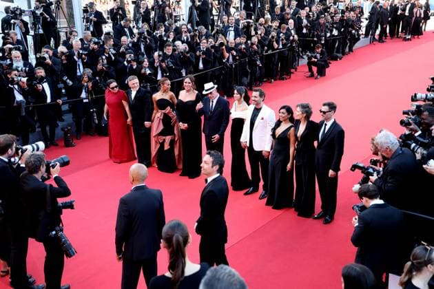 J MontÃ e des marches du film Â Emilia Perez Â lors du 77eme Festival International du Film de Cannes Virginie Montel, Damien Jalet, Zoe Saldana, Karla Sofia Gascon, Jacques Audiard, Selena Gomez, Edgar Ramirez, Adriana Paz, Camille, ClÃ ment Ducol MontÃ e des marches du film Â Emilia Perez Â lors du 77eme Festival International du Film de Cannes, au Palais des Festivals Ã Cannes On may 18th 2024 Jacovides Moreau Bestimage Red carpet of the movie Â Emilia Perez Â during the 77th Cannes International Film Festival at the Palais des Festivals in Cannes, France On may 18th 2024 Cannes France  Copyright: xJACOVIDES-MOREAUx xBESTIMAGExJACOVIDES-MOREAUx xBESTIMAGEx