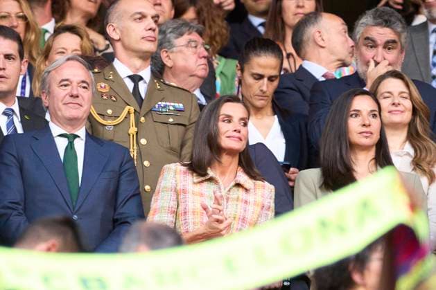 Queen Letizia attends Spanish Queen s Cup final match Queen Letizia of Spain attends Spanish Queen s Cup final match between FC Barcelona and Real Sociedad at La Romareda Stadium on May 18, 2024 in Zaragoza, Spain Photo by IMAGO MPG Zaragoza La Romareda Stadium Aragon Spain  Copyright: xMPGx