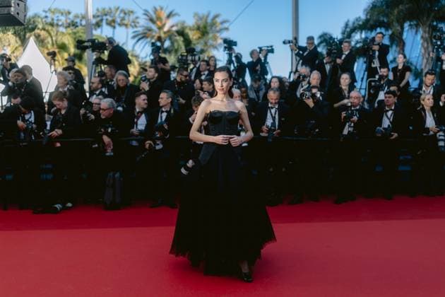 77eme Festival International du Film de Cannes Montee des marches du film Emilia Perez 77th International Cannes Film Festival Red carpet of Emilia Perez movie 305144 2024 05 18 Alpes Maritimes Cannes France  Copyright: xTerencexBaelenx STAR_305144_004