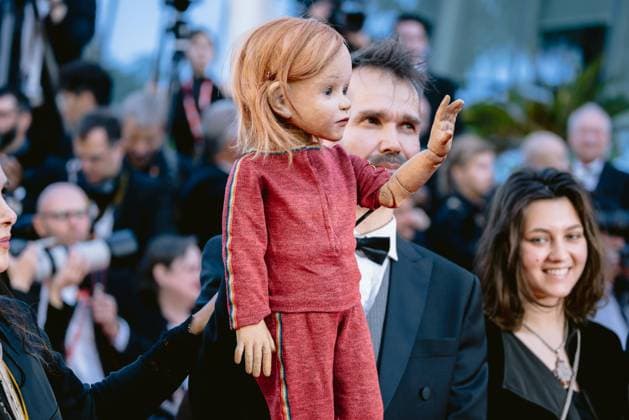 77eme Festival International du Film de Cannes Montee des marches du film Emilia Perez 77th International Cannes Film Festival Red carpet of Emilia Perez movie 305144 2024 05 18 Alpes Maritimes Cannes France  Copyright: xTerencexBaelenx STAR_305144_078
