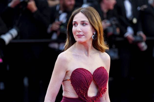 Cannes, France 18th May, 2024 Elsa Zylberstein attends Emilia PeÌrez Screening red carpet at the 77th annual Cannes Film Festival at Palais des Festivals on May 18, 2024 in Cannes, France CINEMA 77eme Festival de Cannes Red Carpet du film Emilia Perez 18 05 2024 NorbertScanella Panoramic 