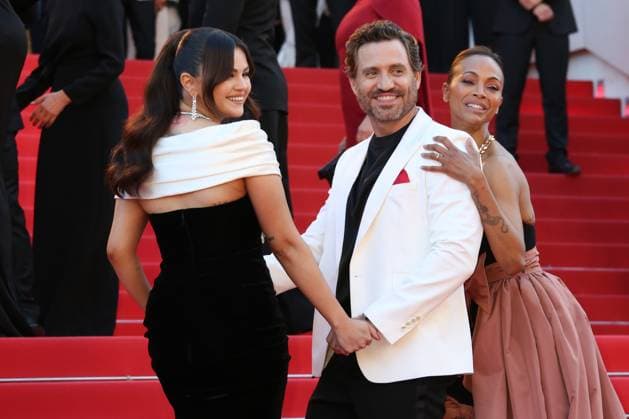 77eme Festival International du Film de Cannes Montee des marches du film Emilia Perez 77th Cannes Film Festival Red carpet of the film Emilia Perez Selena Gomez, Edgar Ramirez and Zoe Saldana 305156 2024 05 18 Cannes France  Copyright: xIsabellexVautierx xStarfacex STAR_305156_028
