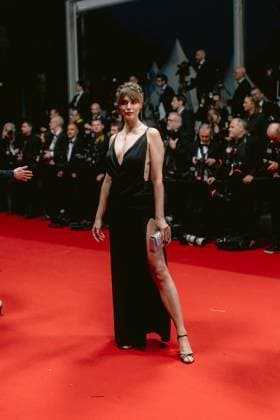 77eme Festival International du Film de Cannes Montee des marches du film Rumours 77th International Cannes Film Festival Red carpet of Rumours movie 305158 2024 05 18 Alpes Maritimes Cannes France Weiss, Gaia  Copyright: xTerencexBaelenx STAR_305158_001