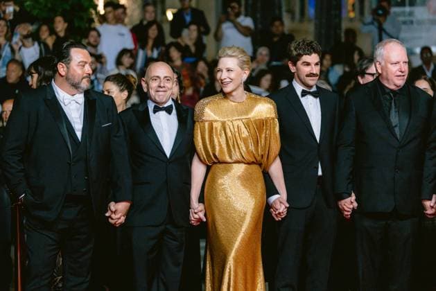77eme Festival International du Film de Cannes Montee des marches du film Rumours 77th International Cannes Film Festival Red carpet of Rumours movie 305158 2024 05 18 Alpes Maritimes Cannes France Blanchett, Cate  Copyright: xTerencexBaelenx STAR_305158_005