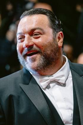 77eme Festival International du Film de Cannes Montee des marches du film Rumours 77th International Cannes Film Festival Red carpet of Rumours movie 305158 2024 05 18 Alpes Maritimes Cannes France MÃ nochet, Denis  Copyright: xTerencexBaelenx STAR_305158_018