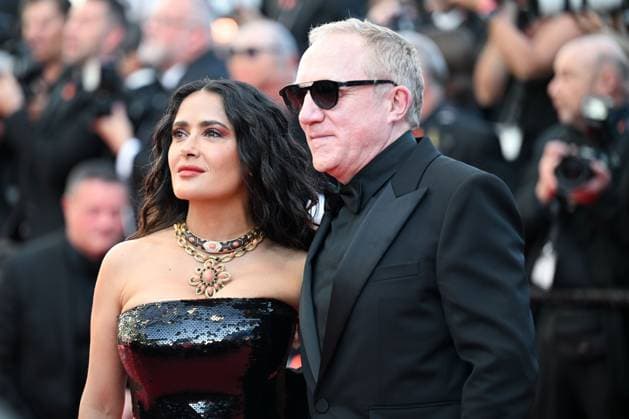77eme Festival International du Film de Cannes Marche du film Emilia Perez 77th International Cannes Film Festival Red carpet of Emilia Perez movie Festival de Cannes 2024 77e Ã dition Montee Emilia Perez Salma Hayek, Francois Pinault 305160 2024 05 18 Cannes France  Copyright: xLionelxGuericolas MPPx STAR_305160_005