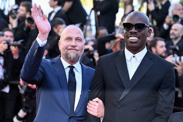 77eme Festival International du Film de Cannes Marche du film Emilia Perez 77th International Cannes Film Festival Red carpet of Emilia Perez movie Festival de Cannes 2024 77e Ã dition Montee Emilia Perez Francois Damiens, Jean Pascal Zadi 305160 2024 05 18 Cannes France  Copyright: xLionelxGuericolas MPPx STAR_305160_117