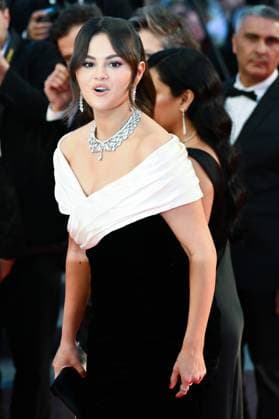 77eme Festival International du Film de Cannes Marches du film Emilia Perez 77th International Cannes Film Festival Red carpet of Emilia Perez movie Festival de Cannes 2024 77e Ã dition descente Emilia Perez Selena Gomez 305160 2024 05 18 Cannes France  Copyright: xLionelxGuericolas MPPx STAR_305160_190