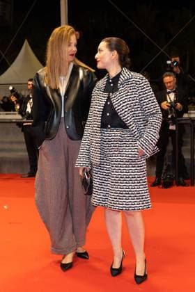 B MontÃ e des marches du film Â Les femmes au balcon Â lors du 77eme Festival International du Film de Cannes Justine Triet, Rebecca Zlotowski MontÃ e des marches du film Â Les femmes au balcon Â lors du 77eme Festival International du Film de Cannes, au Palais des Festivals Ã Cannes On may 18th 2024 Olivier Borde Bestimage Red carpet of the movie Â The Balconettes Â during the 77th Cannes International Film Festival at the Palais des Festivals in Cannes, France On may 18th 2024 Cannes France  Copyright: xOLIVIERxBORDEx xBESTIMAGExOLIVIERxBORDEx xBESTIMAGEx