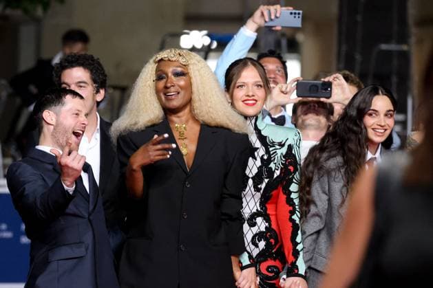 J MontÃ e des marches du film Â Les femmes au balconÂ lors du 77eme Festival International du Film de Cannes Christophe Montenez, Nadege Beausson Diagne, Sanda Codreanu, Souheila Yacoub MontÃ e des marches du film Â Les femmes au balcon Â lors du 77eme Festival International du Film de Cannes, au Palais des Festivals Ã Cannes On may 18th 2024 Jacovides Moreau Bestimage Red carpet of the movie Â The BalconettesÂ during the 77th Cannes International Film Festival at the Palais des Festivals in Cannes, France On may 18th 2024 Cannes France  Copyright: xJACOVIDES-MOREAUx xBESTIMAGExJACOVIDES-MOREAUx xBESTIMAGEx