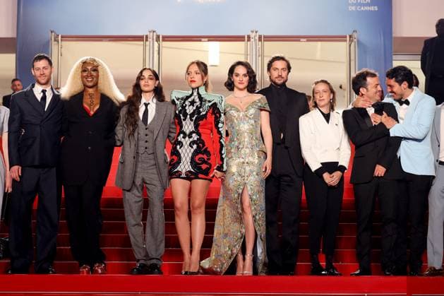 J Montà e des marches du film  Les femmes au balcon lors du 77eme Festival International du Film de Cannes Christophe Montenez, Nadege Beausson Diagne, Souheila Yacoub, Sanda Codreanu, Noà mie Merlant, Lucas Bravo, Cà line Sciamma, Pierre Guyard, guest Montà e des marches du film  Les femmes au balcon  lors du 77eme Festival International du Film de Cannes, au Palais des Festivals à Cannes Le 18 mai 2024 Jacovides Moreau Bestimage Red carpet of the movie  The Balconettes during the 77th Cannes International Film Festival at the Palais des Festivals in Cannes, France On may 18th 2024 Cannes France Copyright: xJACOVIDES-MOREAUx xBESTIMAGExJACOVIDES-MOREAUx xBESTIMAGEx