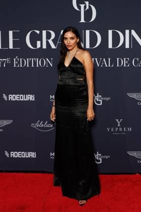 Photocall of the gala evening Le Grand Diner at the Palais Bulles in ThÃ oule sur mer Sara Arfanoui wife of footballer Ilkay Gündogan Photocall of the gala evening Le Grand Diner at the Palais Bulles in ThÃ oule sur mer during the 77th Cannes International Film Festival on May 18, 2024 Christophe Clovis Bestimage Photocall of the gala evening Le Grand Diner at the Palais Bulles in ThÃ oule sur mer during the 77th Cannes International Film Festival on May 18, 2024  Copyright: xChristophexClovisx xBestimagexChristophexClovisx xBestimagex