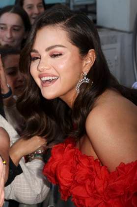 Cannes - Selena Gomez Leaves Marriott Hotel Selena Gomez leaves Marriott Hotel during 77th Cannes Film Festival, in Cannes, France, on May 19, 2024. Photo by Marco Piovanotto ABACAPRESS.COM Cannes France  Copyright: xPiovanottoxMarco ABACAx