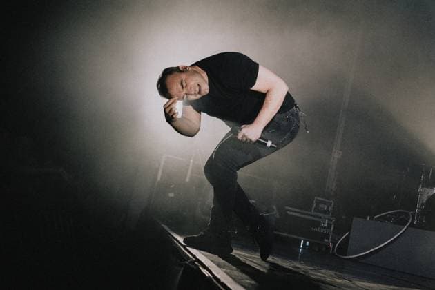 Bilder des Jahres 2024, Entertainment 05 Mai Entertainment Themen der Woche KW20 Future Islands live in Copenhagen, Denmark Copenhagen, Denmark. 18th, May 2024. The American band Future Islands performs a live concert at Poolen in Copenhagen. Here singer Samuel T. Herring is seen live on stage. Copenhagen Denmark  Copyright: xGonzalesxPhoto MathiasxKristensex
