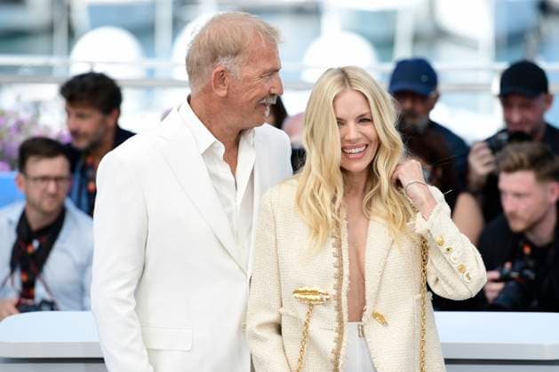 CANNES, FRANCE MAY 19 G D Kevin COSTNER, director, producer, Sienna MILLER, actress, during the photocall of the film Horizon An American Saga projected Hors Competition at the 77th Cannes Film Festival at the Palais des Festivals on May 19, 2024 in Cannes, France CELEBRITES 77eme Festival de Cannes Photocall 19 05 2024 ValentinaClaret Panoramic 
