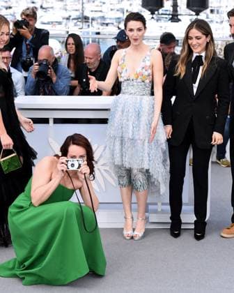 Cannes, 77th Cannes Film Festival 2024 Photocall film Horizon: an American saga In the photo: Jena Malone, Isabelle Fuhrman, Ella Hunt  Copyright: xAlbertoxTerenghix xipa-agency.nex xPoolxPhotoxEventsx03x IPA_Agency_IPA46253643