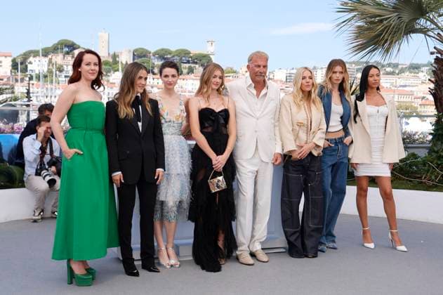 Jena Malone, Isabelle Fuhrman, Ella Hunt, Georgia MacPhail, Kevin Costner, Sienna Miller, Abbey Lee Kershaw and Wase Chief at the photocall for the feature film Horizon An American Saga at the Festival de Cannes 2024 77 Cannes International Film Festival at the Palais des Festivals Cannes, 19 05 2024 Foto:xD.xBedrosianx xFuturexImagex horizon_4525