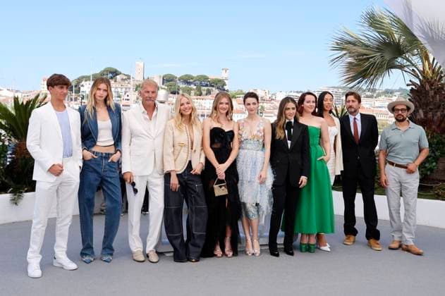Hayes Costner, Abbey Lee Kershaw, Kevin Costner, Sienna Miller, Georgia MacPhail, Ella Hunt, Isabelle Fuhrman, Jena Malone, Wase Chief, Luke Wilson and Alejandro Edda at the photocall for the feature film Horizon An American Saga at the Festival de Cannes 2024 77 Cannes International Film Festival at the Palais des Festivals Cannes, 19 05 2024 Foto:xD.xBedrosianx xFuturexImagex horizon_4543