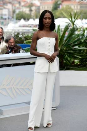 CANNES, FRANCE MAY 19 G D Nikki AMUKA BIRD, actress, during the photocall of the film Rumors projected Hors Competition at the 77th Cannes Film Festival at the Palais des Festivals on May 19, 2024 in Cannes, France CELEBRITES 77eme Festival de Cannes Photocall 19 05 2024 ValentinaClaret Panoramic 