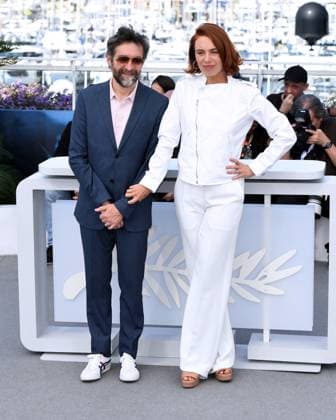 77th Cannes Film Festival 2024 Photocall film Le proces du chien (Dog on trial) Cannes, 77th Cannes Film Festival 2024 Photocall film Le proces du chien (Dog on trial) In the photo: Tom Fiszelson, Laetitia Dosch Cannes France  Copyright: xIPA ABACAx