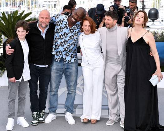 77th Cannes Film Festival 2024 Photocall film Le proces du chien (Dog on trial) Cannes, 77th Cannes Film Festival 2024 Photocall film Le proces du chien (Dog on trial) In the photo: Anabela Moreira, Francois Damiens, Mathieu Demy, Laetitia Dosch, Jean-Pascal Zadi, Tom Fiszelson Cannes France  Copyright: xIPA ABACAx