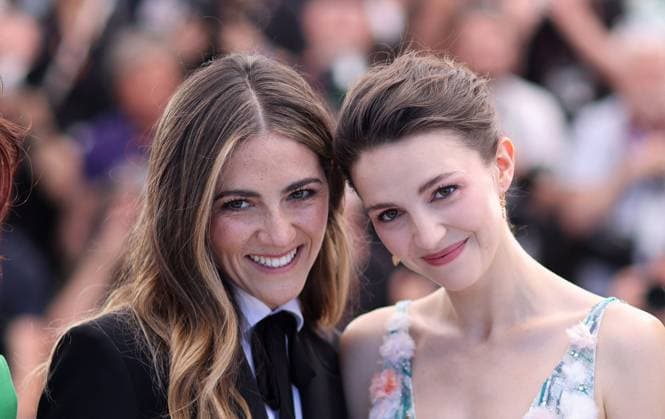 Entertainment Bilder des Tages Photocall du film Horizon An American Saga lors du 77eme Festival International du Film de Cannes Isabelle Fuhrman, Ella Hunt Photocall du film Horizon An American Saga lors du 77eme Festival International du Film de Cannes le 19 mai 2024 Jacovides Moreau Bestimage Photocall for the film Horizon An American Saga at the 77th Cannes International Film Festival on 19 May 2024 Cannes France  Copyright: xJACOVIDES-MOREAUx xBESTIMAGExJACOVIDES-MOREAUx xBESTIMAGEx