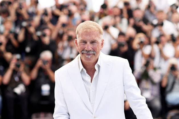 Photocall du film Horizon An American Saga lors du 77eme Festival International du Film de Cannes Kevin Costner Photocall du film Horizon An American Saga lors du 77eme Festival International du Film de Cannes le 19 mai 2024 Jacovides Moreau Bestimage Photocall for the film Horizon An American Saga at the 77th Cannes International Film Festival on 19 May 2024 Cannes France  Copyright: xJACOVIDES-MOREAUx xBESTIMAGExJACOVIDES-MOREAUx xBESTIMAGEx