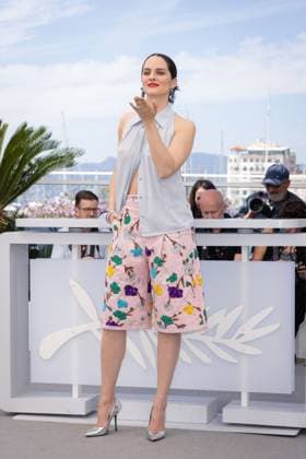Cannes - The Balconettes Photocall NoÃ mie Merlant attend Les Femmes Au Balcon (The Balconettes) photocall at the 77th annual Cannes Film Festival at Palais des Festivals on May 19, 2024 in Cannes, France. Photo by Shootpix ABACAPRESS.COM Cannes France  Copyright: xShootpix ABACAx