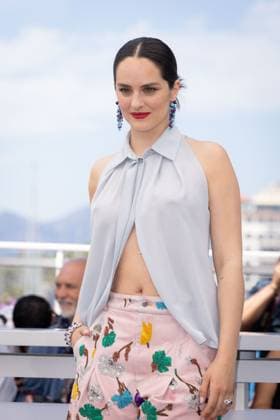 Cannes - The Balconettes Photocall NoÃ mie Merlant attend Les Femmes Au Balcon (The Balconettes) photocall at the 77th annual Cannes Film Festival at Palais des Festivals on May 19, 2024 in Cannes, France. Photo by Shootpix ABACAPRESS.COM Cannes France  Copyright: xShootpix ABACAx
