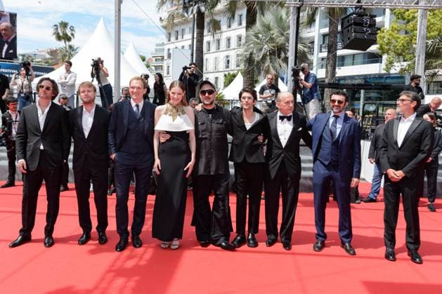 Cannes Limonov The Ballad Red Carpet NG Lorenzo Gangarossa, Andrey Burkovskiy, Victoria Miroshnichenko, Kirill Serebrennikov, Ben Whishaw, Tomas Arana and Ilya Stewart attending the ?Limonov The Ballad? Screening and Red Carpet at Palais Des Festivals in Cannes, France on May 19 2024 as part of the 77th Cannes Film Festival. Photo by Nicolas Genin ABACAPRESS.COM Cannes France  Copyright: xGeninxNicolas ABACAx