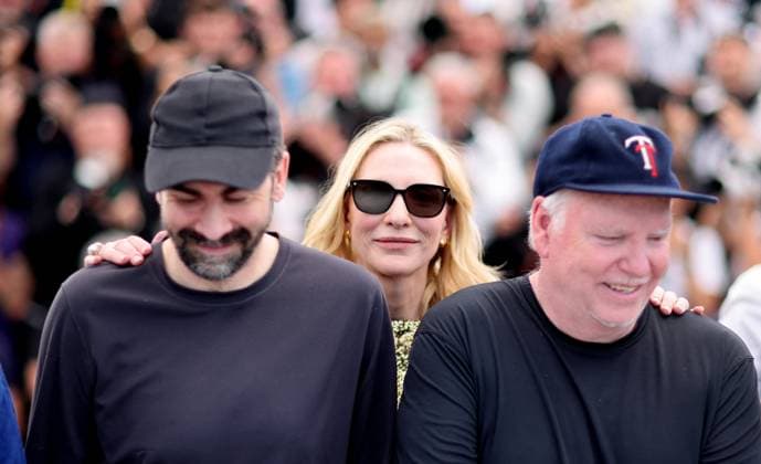 Entertainment Bilder des Tages Photocall du film Rumours lors du 77eme Festival International du Film de Cannes Galen Johnson, Cate Blanchett et Guy Maddin Photocall du film Rumours lors du 77eme Festival International du Film de Cannes le 19 mai 2024 Jacovides Moreau Bestimage Photocall for the film Rumours at the 77th Cannes International Film Festival on 19 May 2024 Cannes France  Copyright: xJACOVIDES-MOREAUx xBESTIMAGExJACOVIDES-MOREAUx xBESTIMAGEx