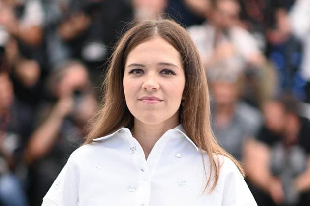 Cannes Les Femmes Au Balcon Photocall Sandra Codreanu attending the Les Femmes Au Balcon Photocall as part of the 77th Cannes International Film Festival in Cannes, France on May 19, 2024. Photo by Aurore Marechal ABACAPRESS.COM Cannes France  Copyright: xMarechalxAurore ABACAx