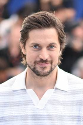 Cannes Les Femmes Au Balcon Photocall Lucas Bravo attending the Les Femmes Au Balcon Photocall as part of the 77th Cannes International Film Festival in Cannes, France on May 19, 2024. Photo by Aurore Marechal ABACAPRESS.COM Cannes France  Copyright: xMarechalxAurore ABACAx