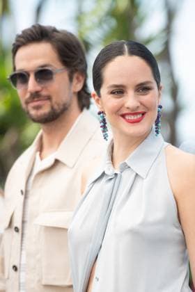 Cannes Les Femmes Au Balcon Photocall Lucas Bravo and Noemie Merlant attending the Les Femmes Au Balcon Photocall as part of the 77th Cannes International Film Festival in Cannes, France on May 19, 2024. Photo by Aurore Marechal ABACAPRESS.COM Cannes France  Copyright: xMarechalxAurore ABACAx
