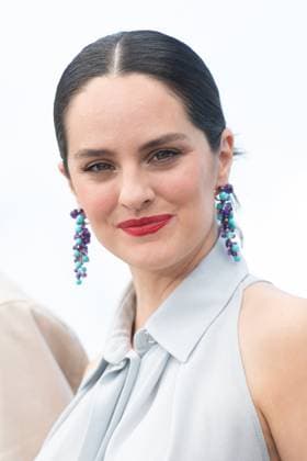 Cannes Les Femmes Au Balcon Photocall Noemie Merlant attending the Les Femmes Au Balcon Photocall as part of the 77th Cannes International Film Festival in Cannes, France on May 19, 2024. Photo by Aurore Marechal ABACAPRESS.COM Cannes France  Copyright: xMarechalxAurore ABACAx