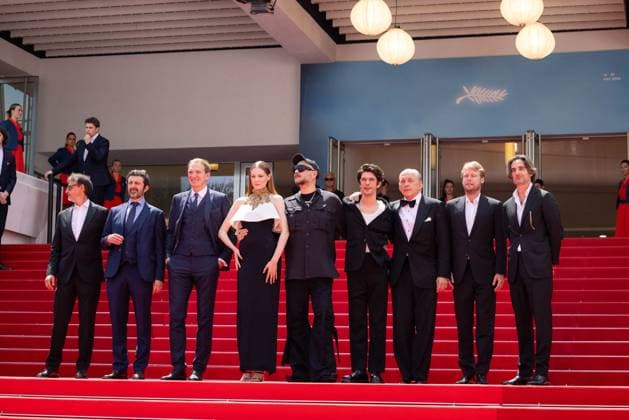 Cannes - Limonov - The Ballad Screening Mario Gianani, Lorenzo Gangarossa, Andrey Burkovskiy, Victoria Miroshnichenko, Kirill Serebrennikov, Ben Whishaw, Tomas Arana, Ilya Stewart and Dimitri Rassam attend the Limonov - The Ballad Red Carpet at the 77th annual Cannes Film Festival at Palais des Festivals on May 19, 2024 in Cannes, France. Photo by Shootpix ABACAPRESS.COM Cannes France  Copyright: xShootpix ABACAx