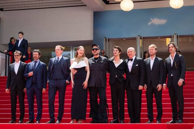 Cannes - Limonov - The Ballad Screening Mario Gianani, Lorenzo Gangarossa, Andrey Burkovskiy, Victoria Miroshnichenko, Kirill Serebrennikov, Ben Whishaw, Tomas Arana, Ilya Stewart and Dimitri Rassam attend the Limonov - The Ballad Red Carpet at the 77th annual Cannes Film Festival at Palais des Festivals on May 19, 2024 in Cannes, France. Photo by Shootpix ABACAPRESS.COM Cannes France  Copyright: xShootpix ABACAx