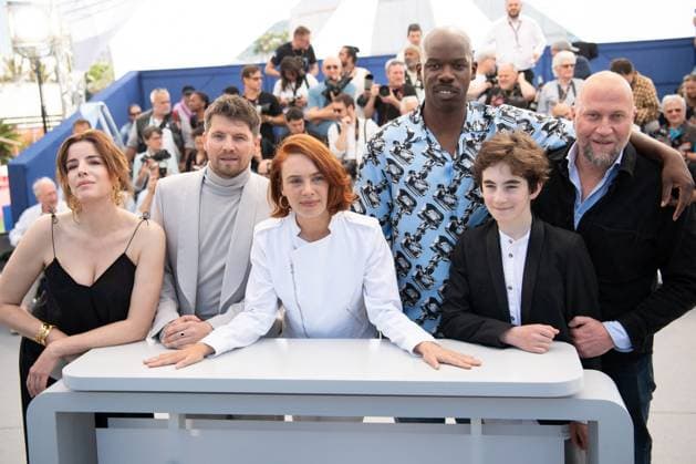Cannes Le Proces Du Chien Photocall Pierre Deladonchamps, Anabela Moreira, Francois Damiens, Mathieu Demy, Laetitia Dosch, Jean-Pascal Zadi, Tom Fiszelson attending the Le Proces Du Chien Photocall as part of the 77th Cannes International Film Festival in Cannes, France on May 19, 2024. Photo by Aurore Marechal ABACAPRESS.COM Cannes France  Copyright: xMarechalxAurore ABACAx