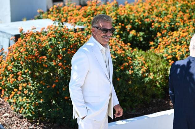 News - Horizon : An American Saga Photocall - The 77th Annual Cannes Film Festival Kevin Costner attends the Horizon: An American Saga Photocall at the 77th annual Cannes Film Festival at Palais des Festivals on May 19, 2024 in Cannes, France. Cannes Palais des Festival France Copyright: xStefanosxKyriazisx xLiveMediax LPN_1361138