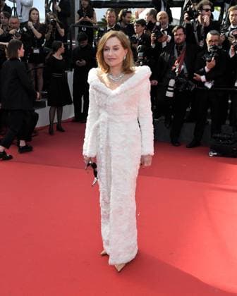 Cannes, 77th Cannes Film Festival 2024, Day 6 - Red carpet film Horizon: An American Saga Cannes, 77th Cannes Film Festival 2024, Red carpet film Horizon: An American Saga In the photo: Isabelle Huppert Cannes France  Copyright: xIPA ABACAx