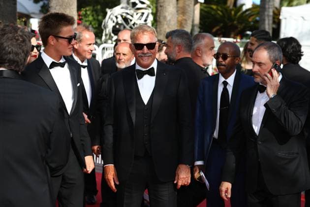 May 19, 2024, Cannes, Cote D azur, France: KEVIN COSTNER walks the red carpet ahead of the Horizon: an American Saga Premiere screening at the 77th Annual Cannes Film Festival at Palais des Festivals in Cannes, France Cannes France - ZUMAc179 20240519_zep_c179_131 Copyright: xMickaelxChavetx