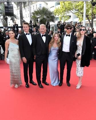 Cannes, France: Cannes, 77th Cannes Film Festival 2024, Red carpet film Horizon: An American Saga Pictured: Annie Costner, Cayden Wyatt Costner, Kevin Costner, Grace Avery Costner, Hayes Logan Costner, Lily Costner Cannes France  - ZUMAp169 20240519_zea_p169_1093 Copyright: xAlbertoxTerenghix