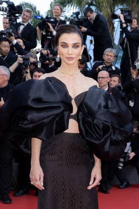B MontÃ e des marches du film Â Horizon An american saga Â lors du 77eme Festival International du Film de Cannes Amy Jackson MontÃ e des marches du film Â Horizon An american saga Â lors du 77eme Festival International du Film de Cannes, au Palais des Festivals Ã Cannes Le 19 mai 2024 Olivier Borde Bestimage Red carpet of the movie Â Horizon An american saga Â during the 77th Cannes International Film Festival at the Palais des Festivals in Cannes, France On may 18th 2024 Cannes France  Copyright: xOLIVIERxBORDEx xBESTIMAGExOLIVIERxBORDEx xBESTIMAGEx